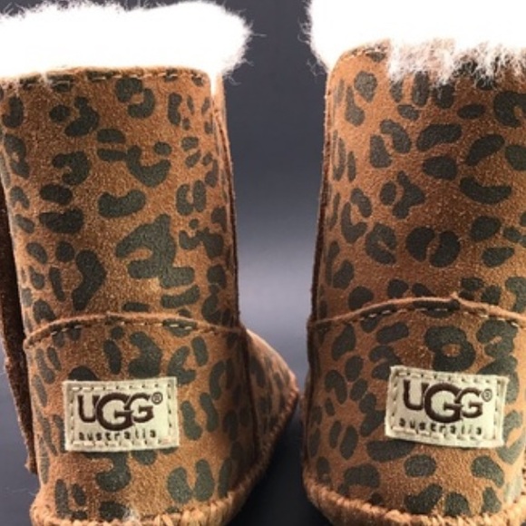 Ugg Cassie Leopard Print Infant Boots 2/3 - Picture 13 of 13